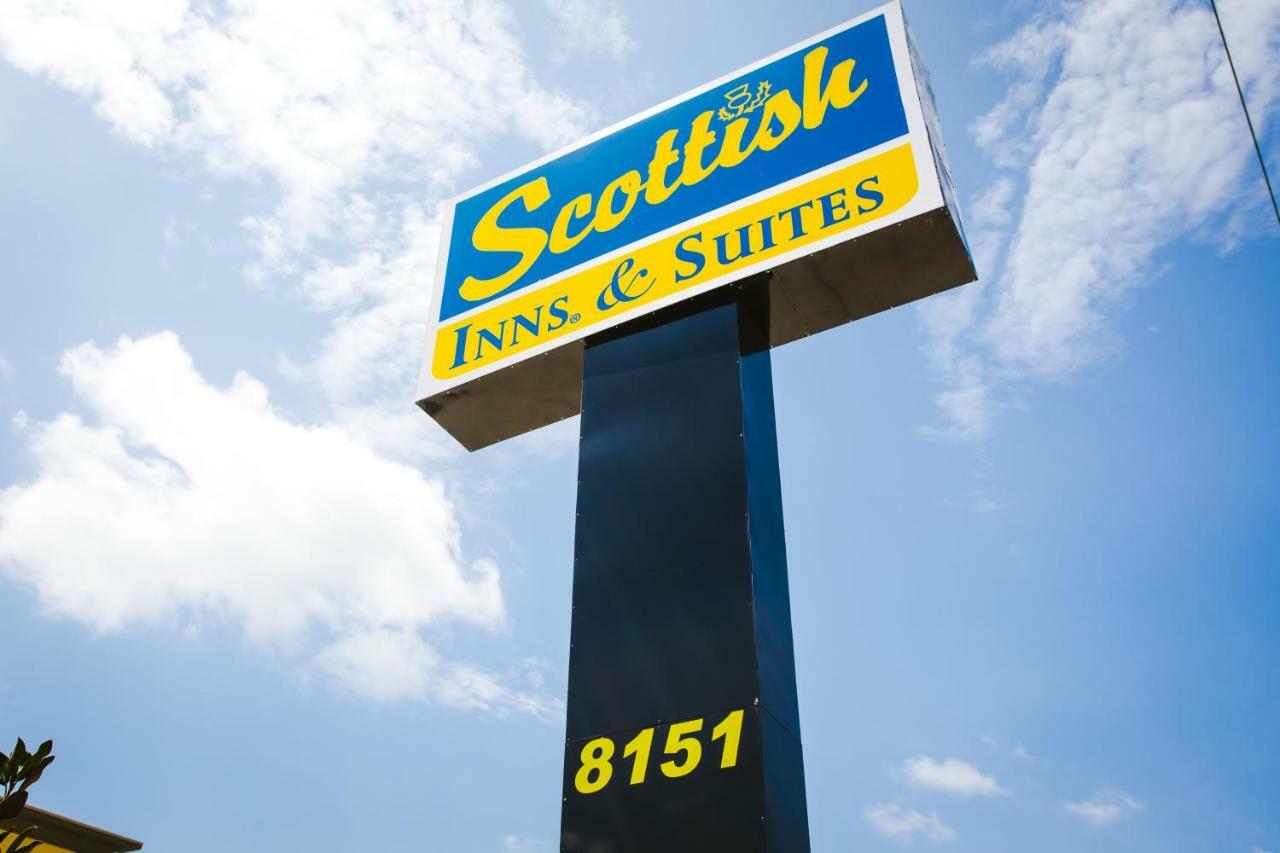 Scottish Inn & Suites Baytown Buitenkant foto